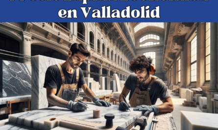 Imagen amplia de un taller de mármol en Valladolid, España, donde atractivos trabajadores elaboran lápidas funerarias. La escena captura a dos trabajadores jóvenes y guapos, uno con cabello oscuro y el otro con cabello más claro, ambos vestidos con equipo de protección, trabajando atentamente en losas de mármol. El fondo presenta elementos arquitectónicos tradicionales españoles típicos de Valladolid, como muros de piedra y vigas de madera. El ambiente es ajetreado pero meticuloso, con herramientas y piezas de mármol alrededor. La imagen debe parecer auténtica e incluir la URL https://www.ventadelapidas.es/ en español.